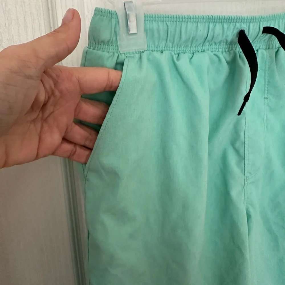 Hurley Boys Athletic Green Shorts Elastic Waist Band with Drawstring, Sz LGG